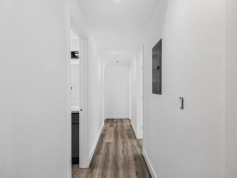 8101 Larson Avenue — Photo 18