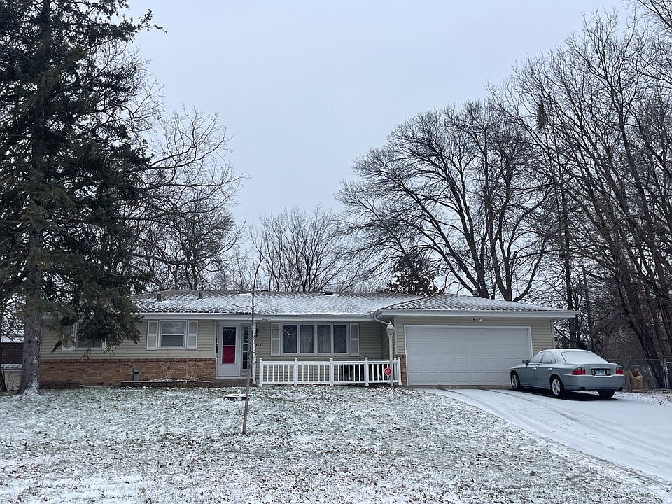1st image of 9111 61st Avenue Cir N