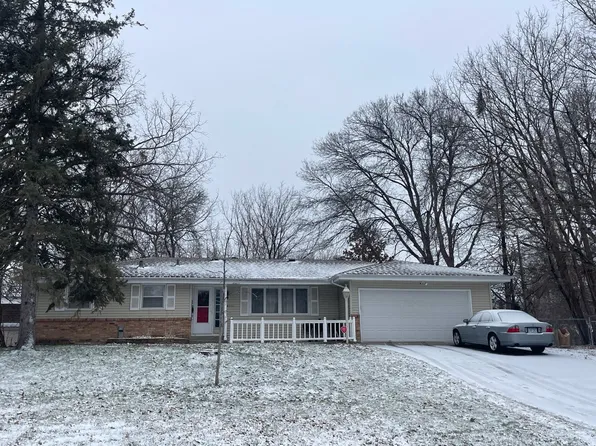 9111 61st Avenue Cir N, Minneapolis, MN 55428