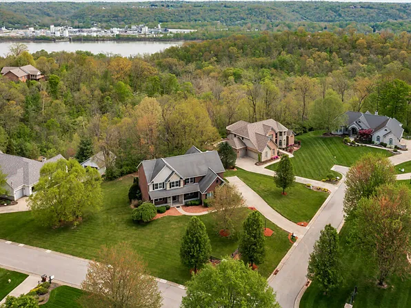 720 Broomtail Ln, Hebron, KY 41048