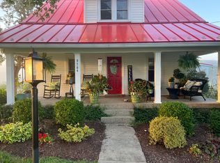 6704 Old Heady Rd, Louisville, KY 40299