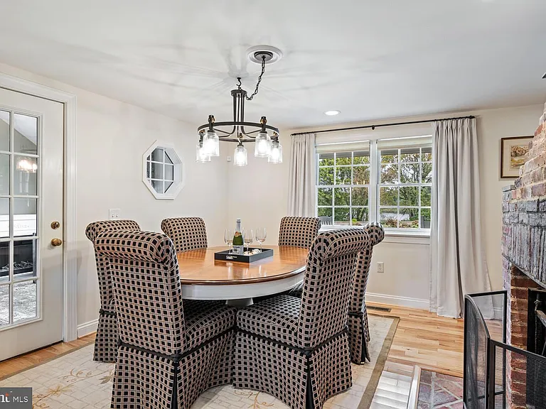 119 Watson Rd — Photo 12