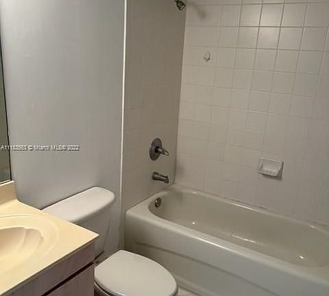 2nd image of 2650 SE 12th Pl Unit 102