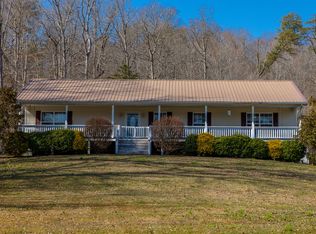 76 Cat Creek Rd, Stanton, KY 40380