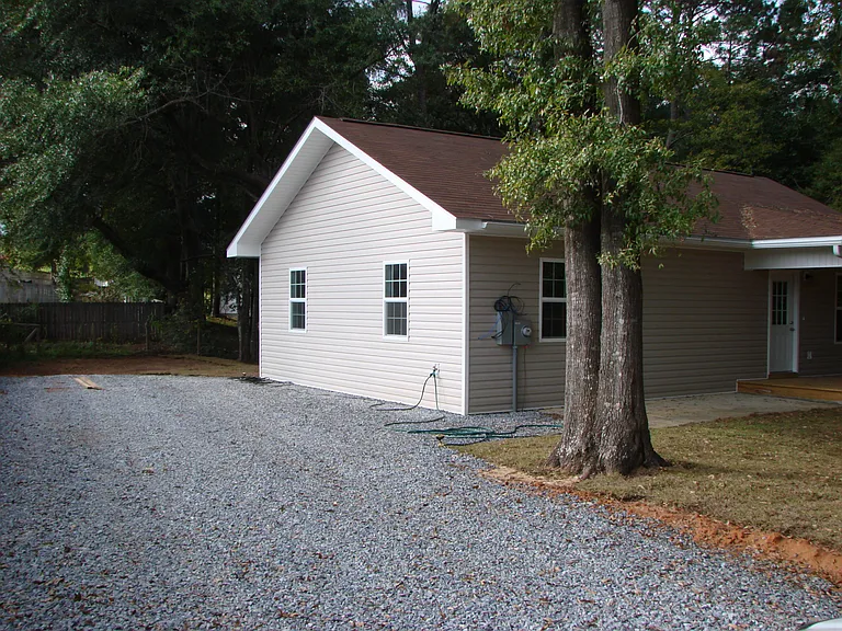 311 Merriweather Rd — Photo 2