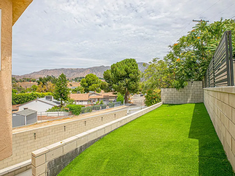 11029 Eldora Ave — Photo 75