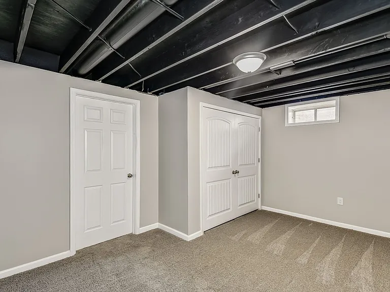 408 S Woodchuck Ln — Photo 18