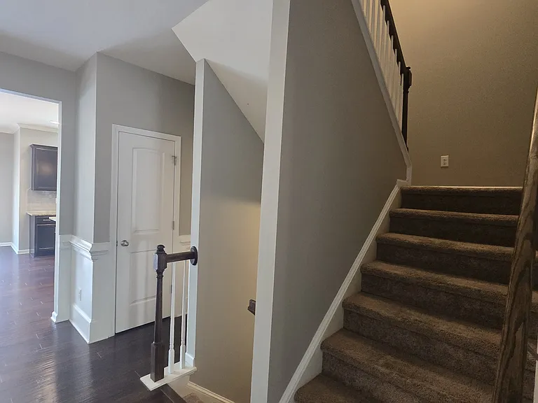 3917 Valley Side Ct — Photo 6
