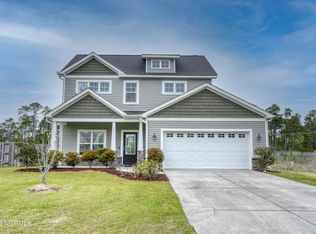 303 Lanyard Dr, Sneads Ferry, NC 28460