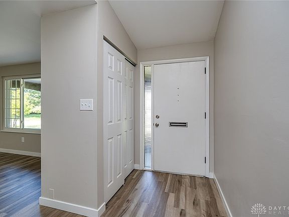 3rd image of 416 Katy Ln