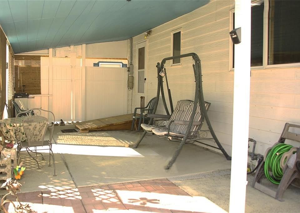 2nd image of 610 S 33rd St