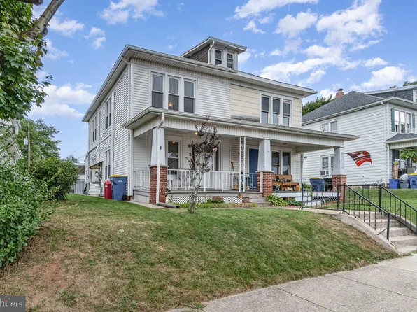 155 N 3rd St, Mount Wolf, PA 17347