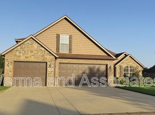 4000 SW Hollowbrook St, Bentonville, AR 72712