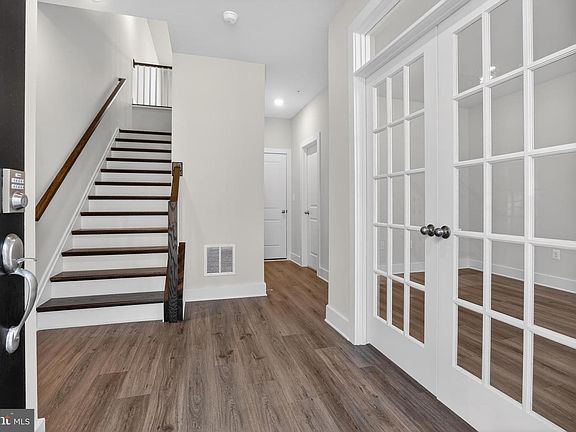 2nd image of 2716 Light St