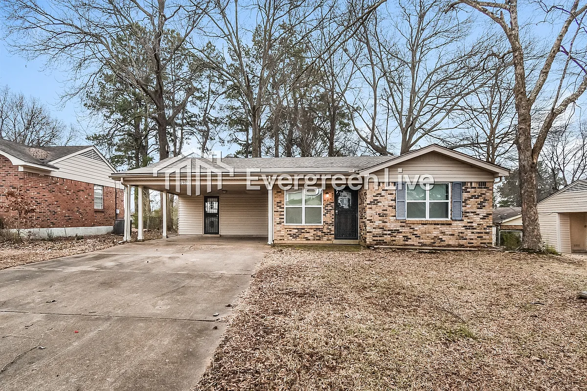 Building Photo - 1939 Custer Dr