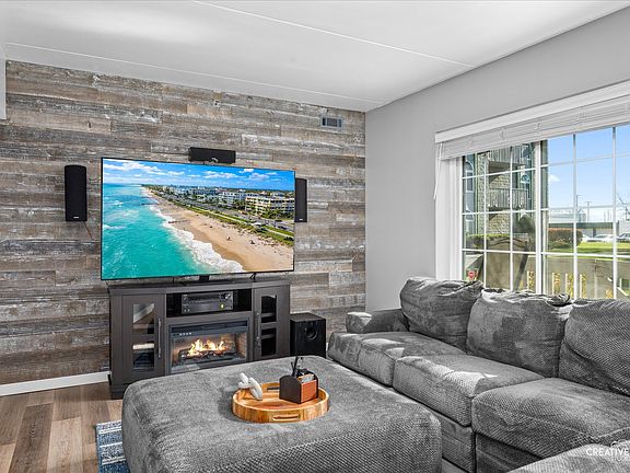 5th image of 2899 Heritage Dr APT 1B