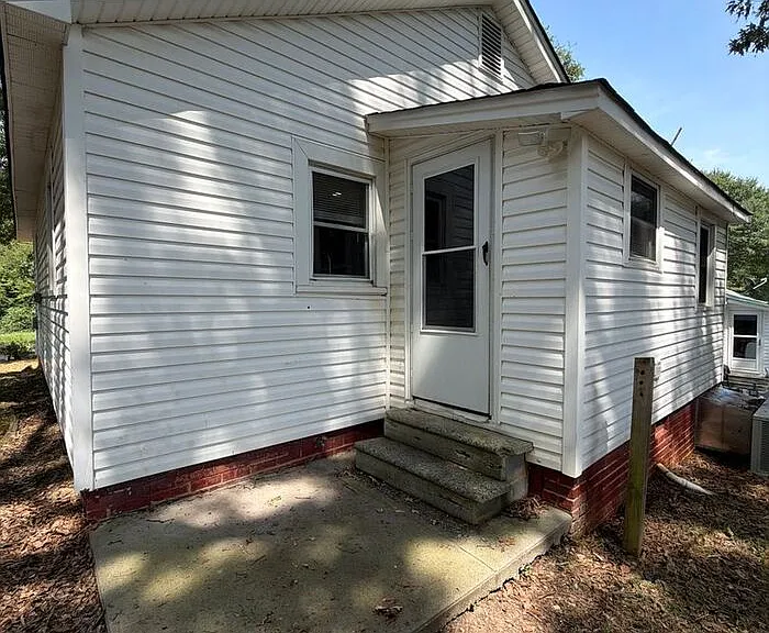 831 Cason St — Photo 11