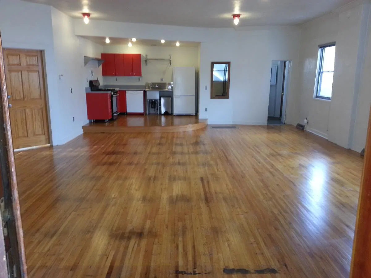 1 bed, 1008 sqft, $1,525 — Photo 2