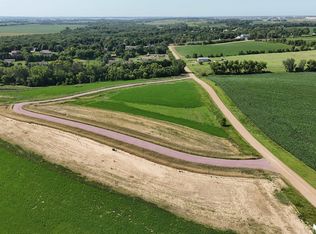 3 Arthur Ln, Brandon, SD 57005