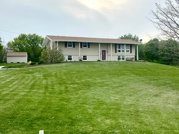 2607 Nelson Ave, Otho, IA 50569