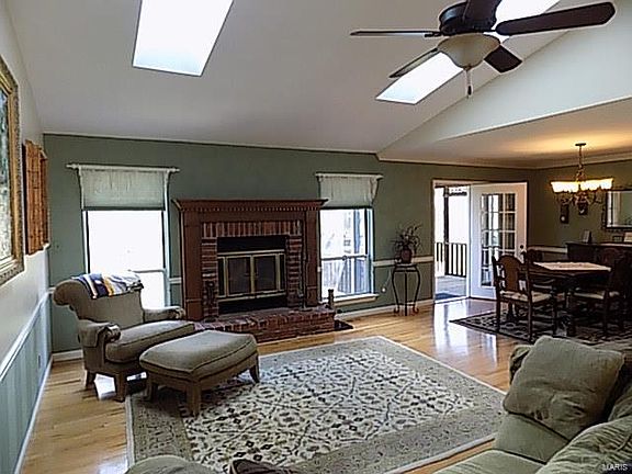 3rd image of 1407 Briarcreek Dr