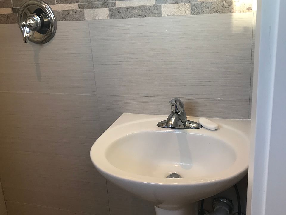2nd image of 102 Avenue