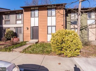 2306 Emerald Heights Ct, Reston, VA 20191