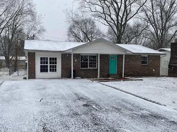 2414 Hilltop Ln, Cape Girardeau, MO 63701