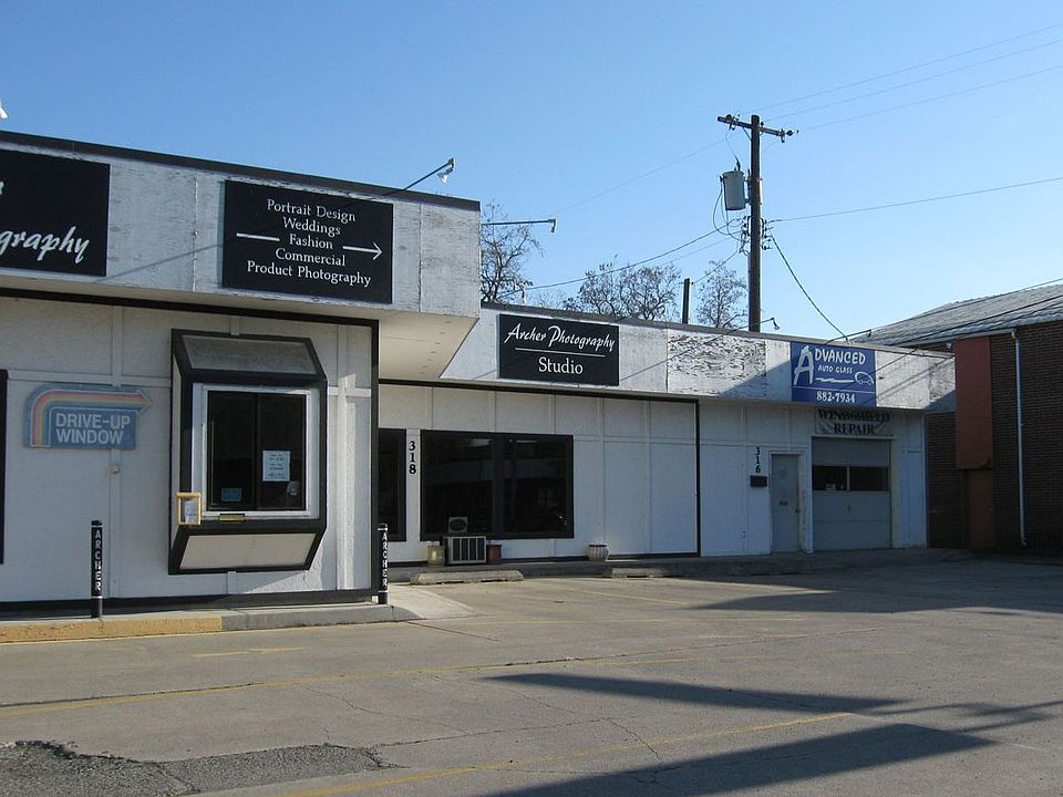 1st image of 320 W 3rd St