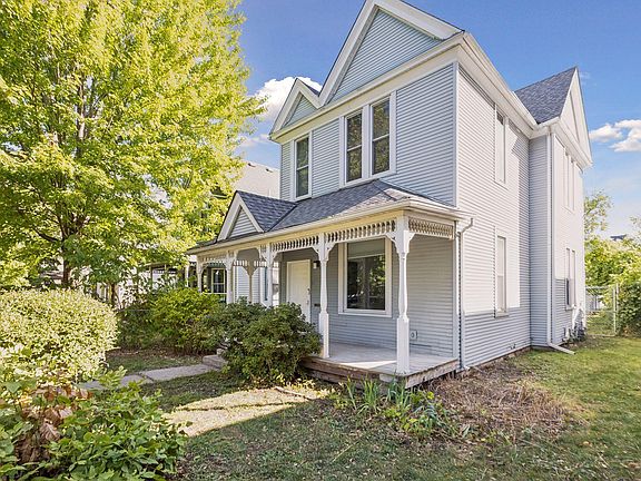 2nd image of 2937 Harriet Ave
