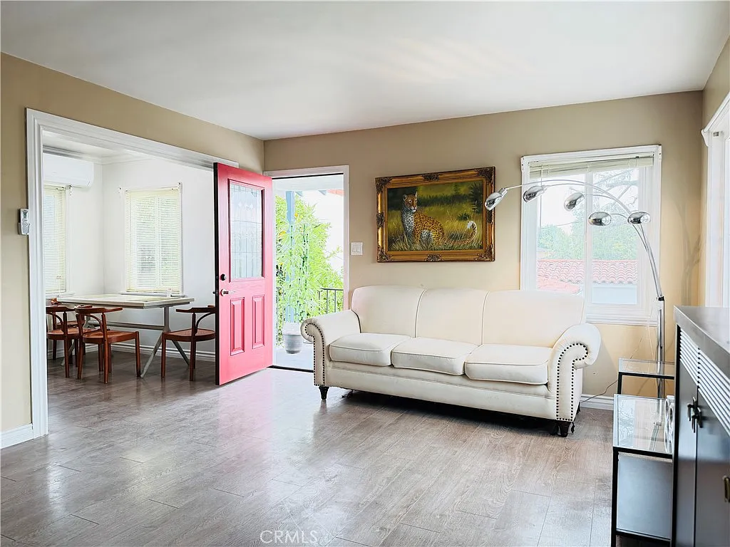 2 bed, 913 sqft, $2,800 — Photo 4