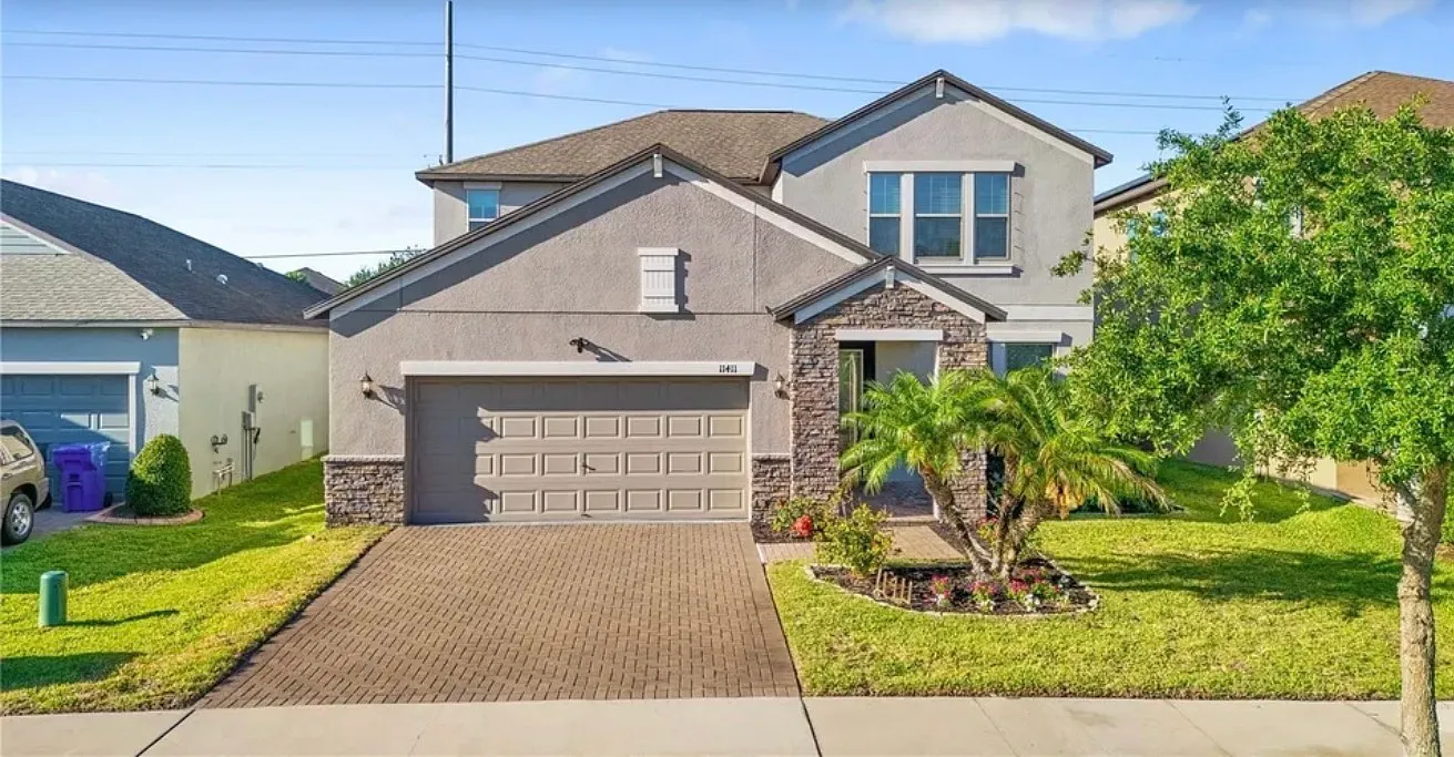 4 bed, 2555 sqft, $3,000 — Photo 3