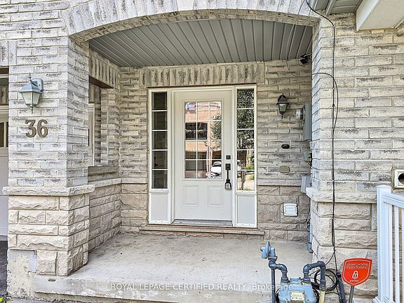 3rd image of 36 Silvester St
