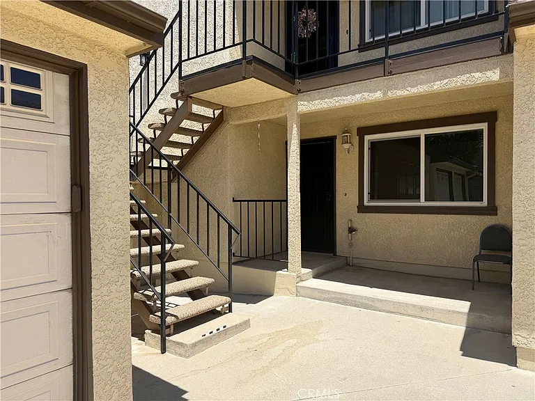 8521 Saint Belmont #B — Photo 14