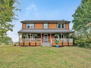 65 Hill Dr, Fincastle, VA 24090