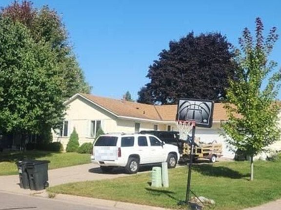 2nd image of 163 Southwind Ln