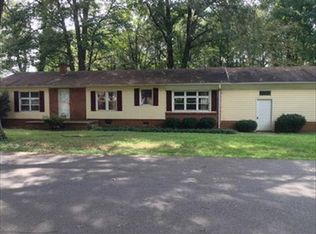 1104 4th Street Dr SE, Conover, NC 28613