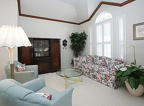 3rd image of 107 Stonecreek Dr