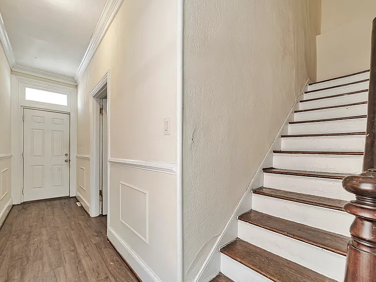 1233 W Cary St — Photo 7