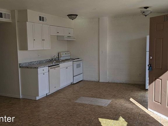 5th image of 2333 W Glenrosa Ave Suite 110