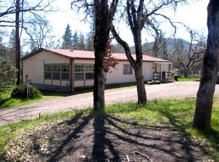 20399 Sawyer Rd, Eagle Point, OR 97524