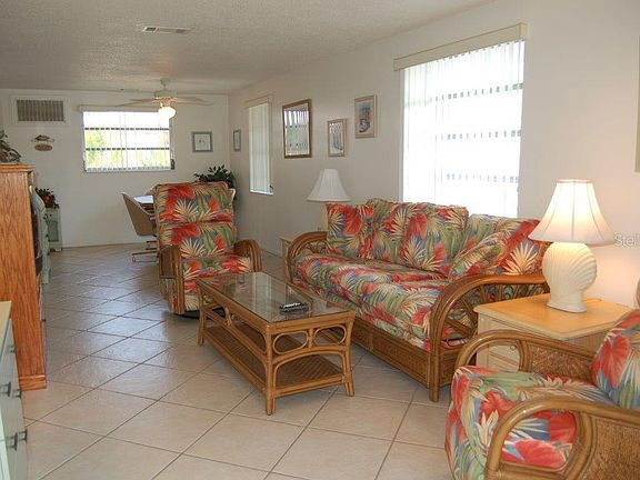 4th image of 6020 Midnight Pass Rd #63