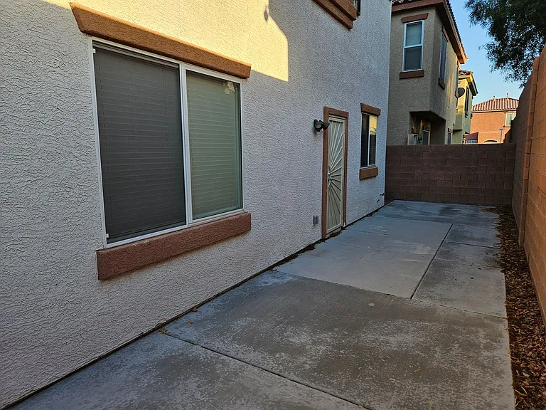 7349 Trailside Park Ct — Photo 48