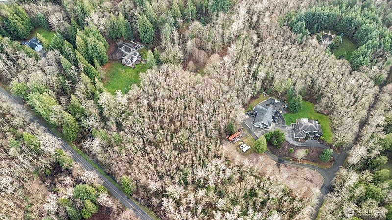 2nd image of 9682 Sherwood Drive