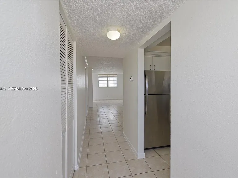 2903 N Miami Beach Blvd #806 — Photo 13