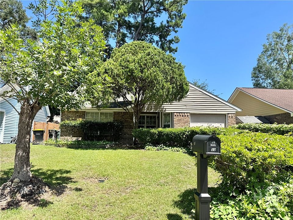 1st image of 32 N Berwick Drive