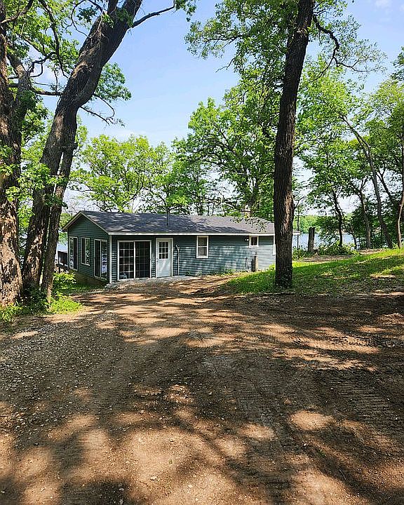 1st image of 17557 237th Ave