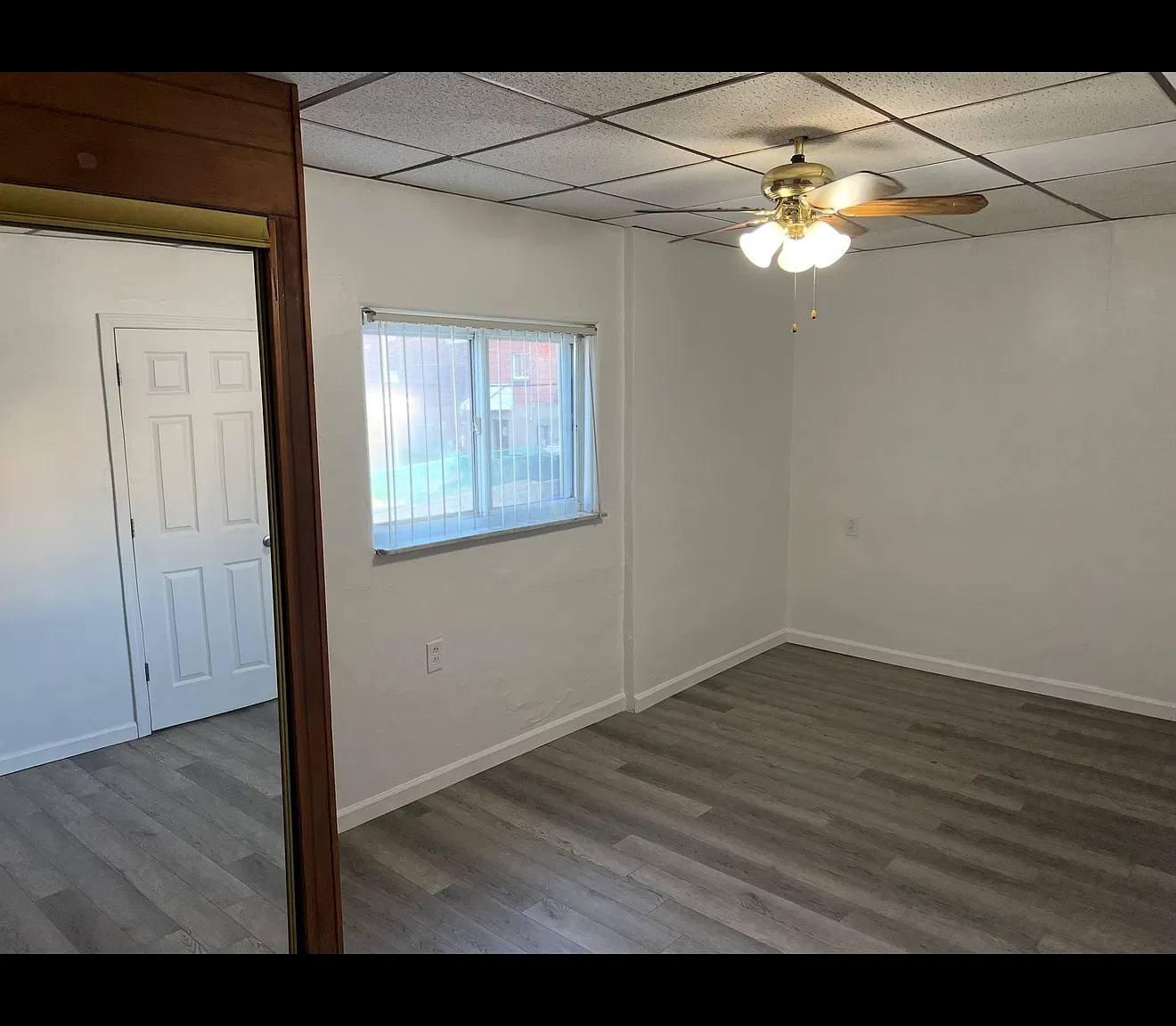 5 bed, 1500 sqft, $4,250 — Photo 3