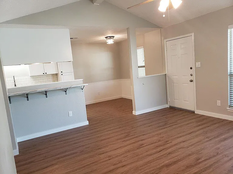 802 Ranch Rd #A — Photo 3