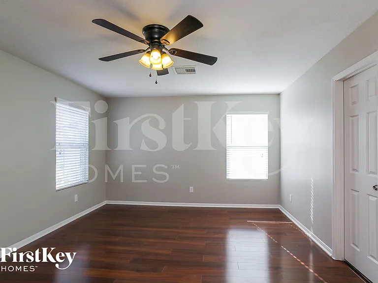 7819 Adonis Ave — Photo 11